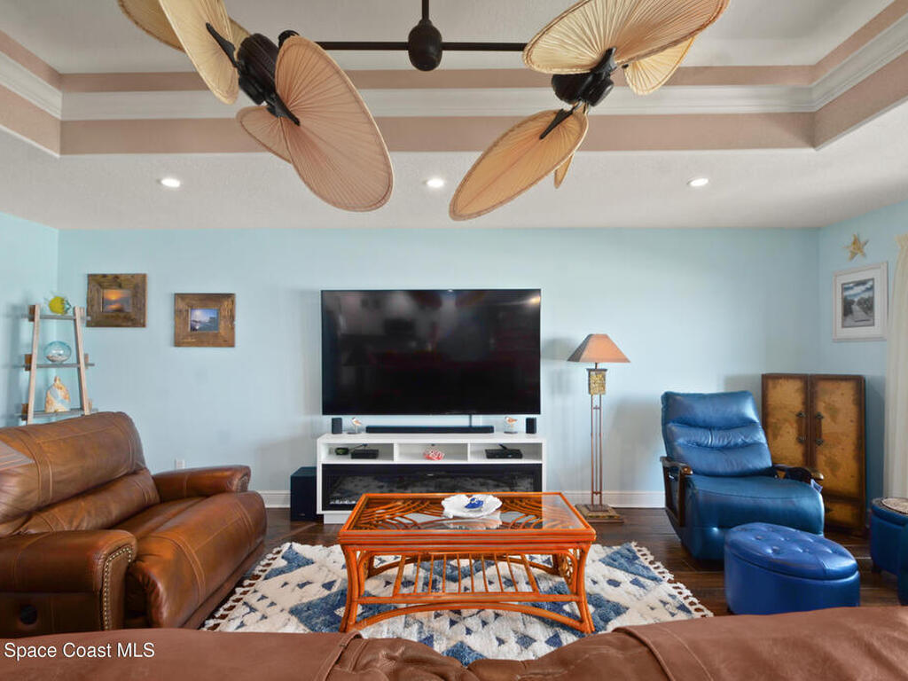 1923 Jimmy Buffett Memorial Highway, Indian Harbour Beach, FL 32937
