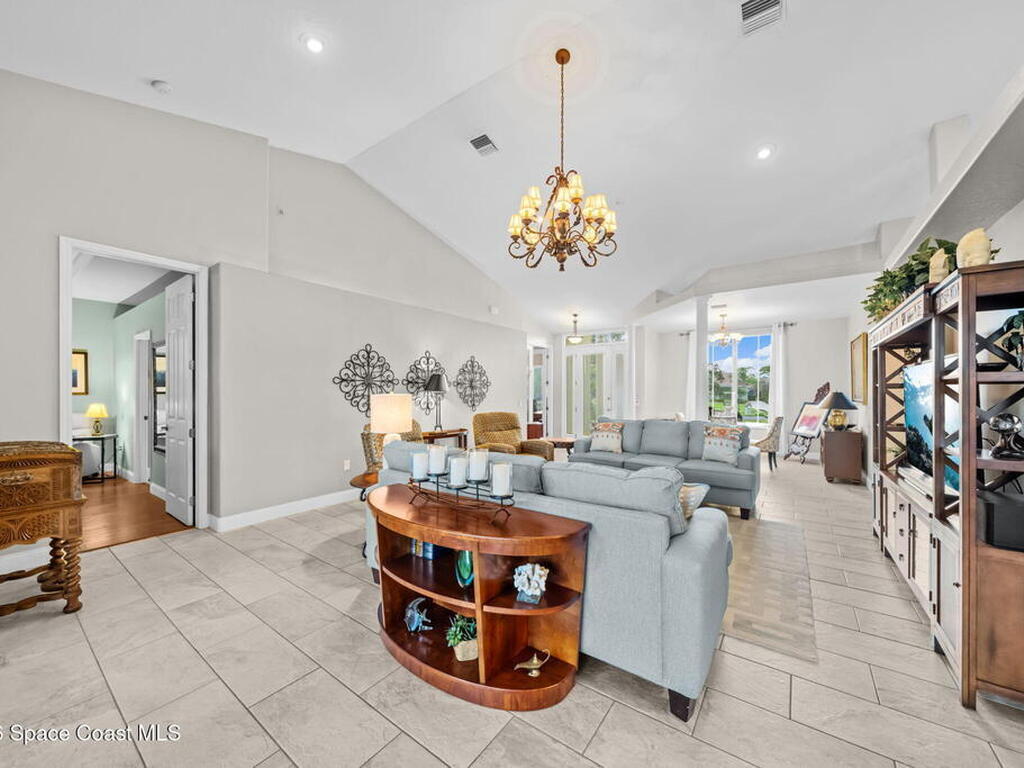 5177 Royal Paddock Way, Merritt Island, FL 32953