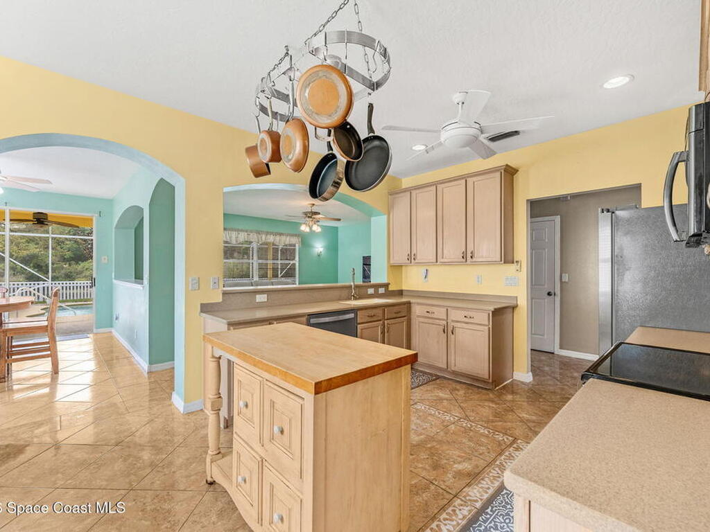 4194 Fenrose Circle, Melbourne, FL 32940