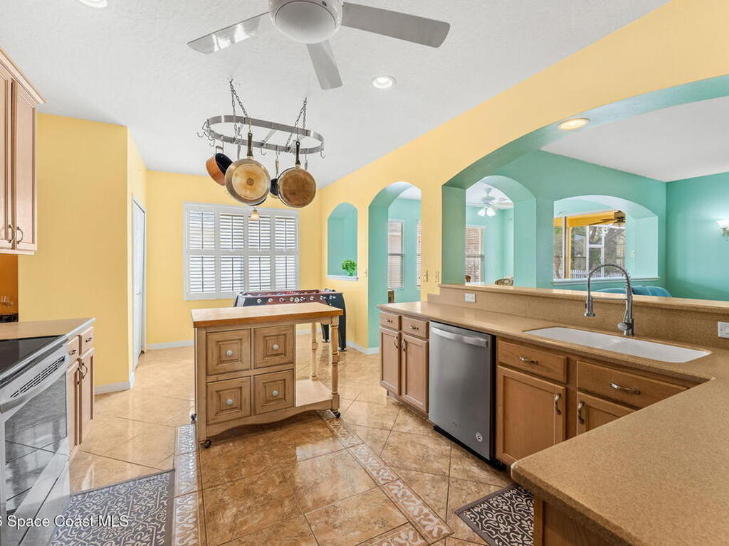 4194 Fenrose Circle, Melbourne, FL 32940