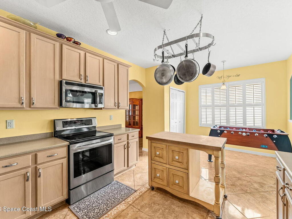 4194 Fenrose Circle, Melbourne, FL 32940