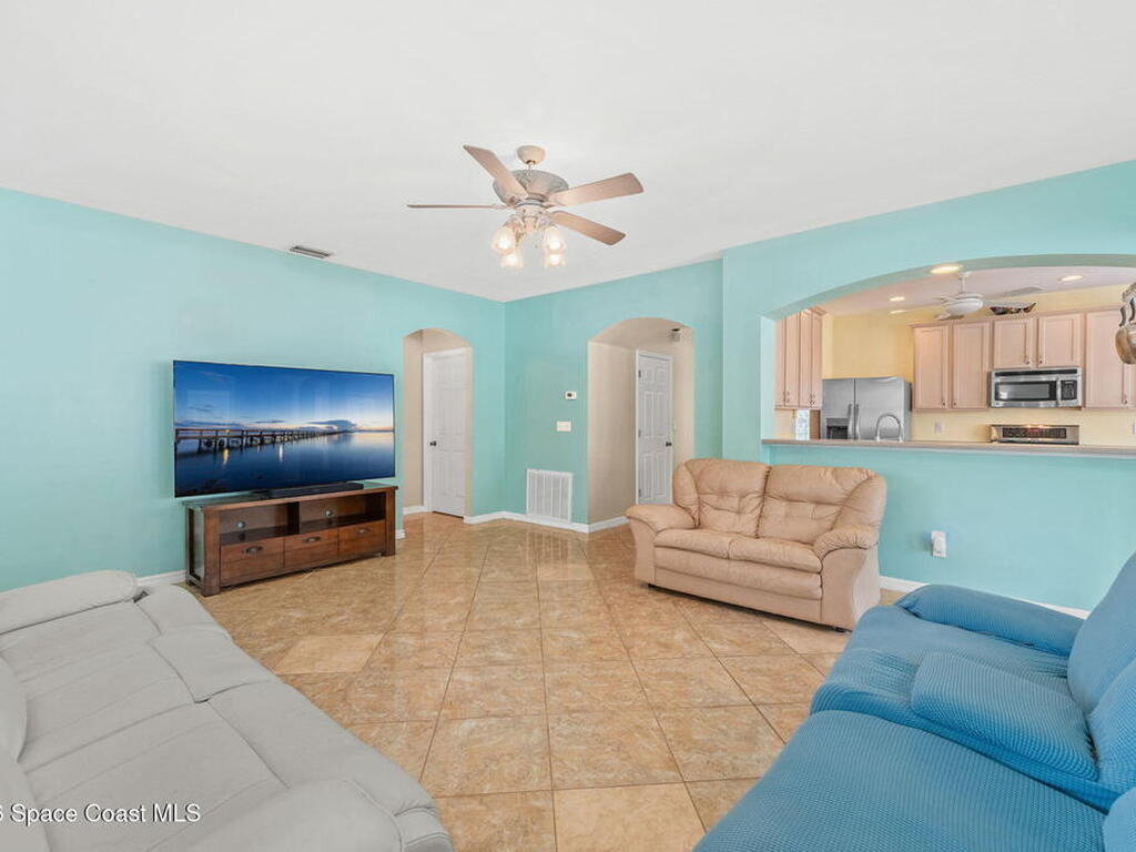 4194 Fenrose Circle, Melbourne, FL 32940