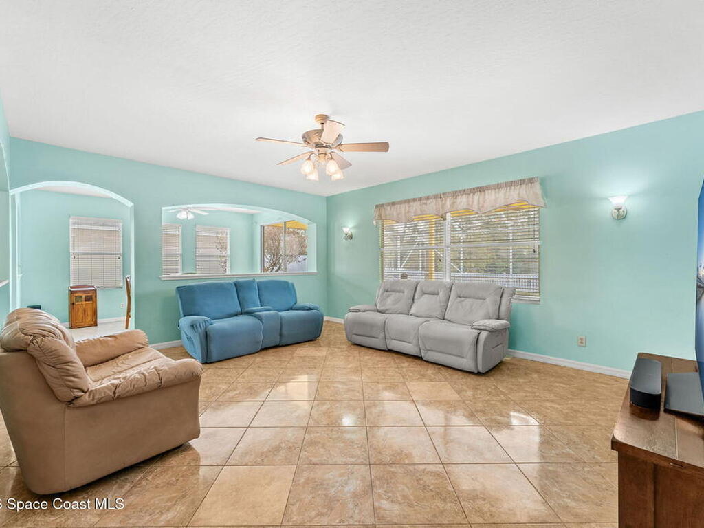 4194 Fenrose Circle, Melbourne, FL 32940