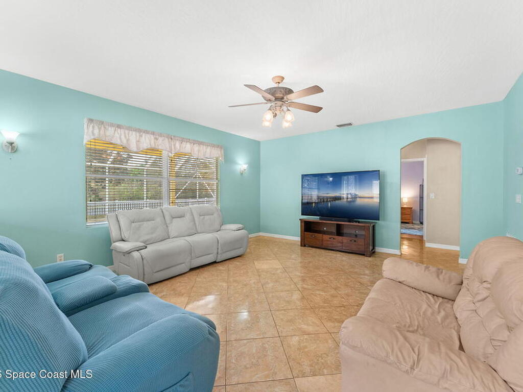 4194 Fenrose Circle, Melbourne, FL 32940