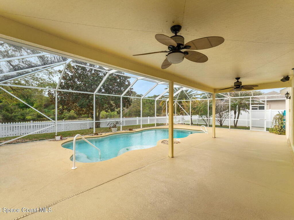 4194 Fenrose Circle, Melbourne, FL 32940
