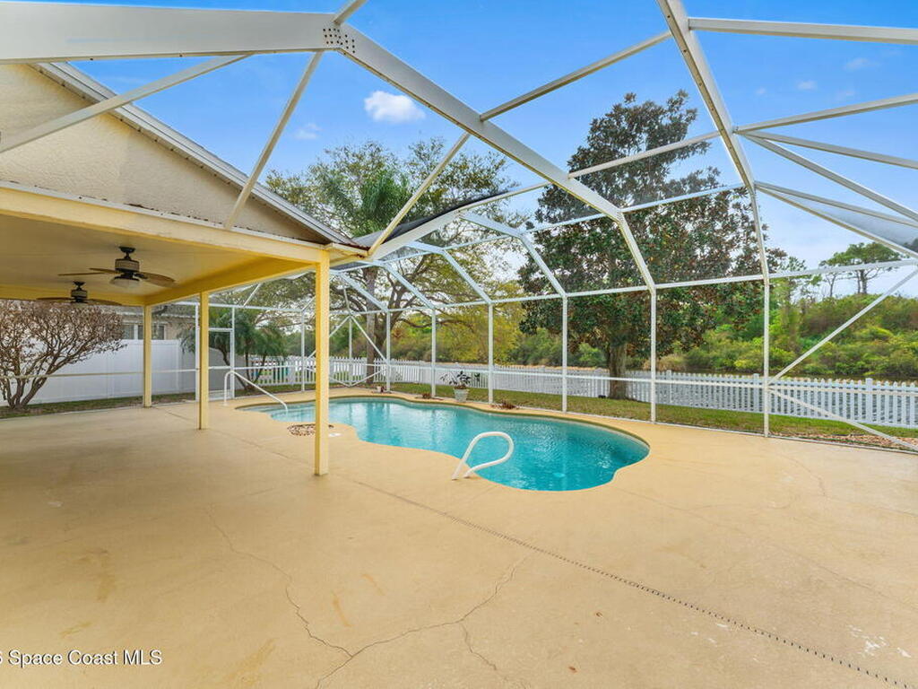 4194 Fenrose Circle, Melbourne, FL 32940