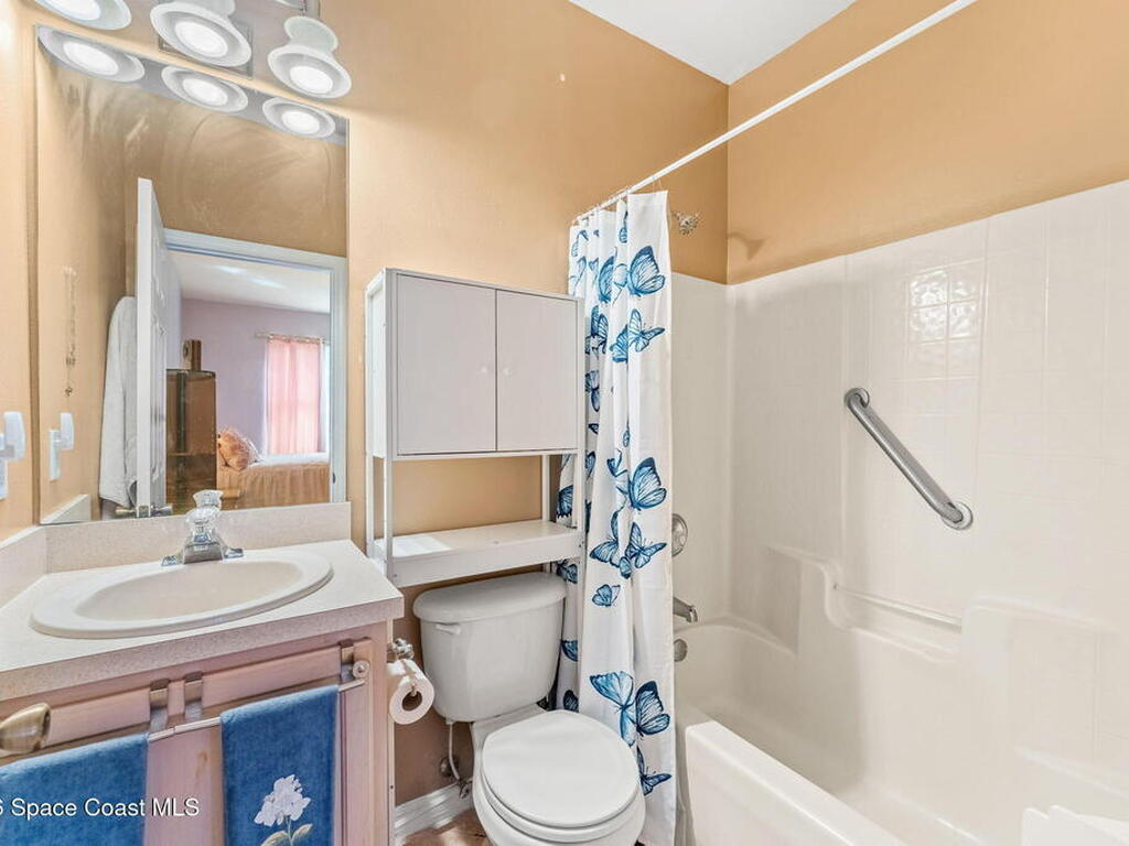 4194 Fenrose Circle, Melbourne, FL 32940