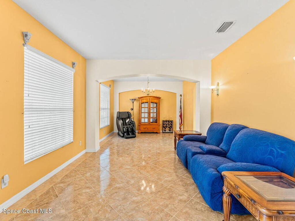 4194 Fenrose Circle, Melbourne, FL 32940