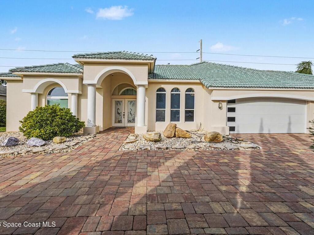 1690 Canterbury Drive, Indialantic, FL 32903