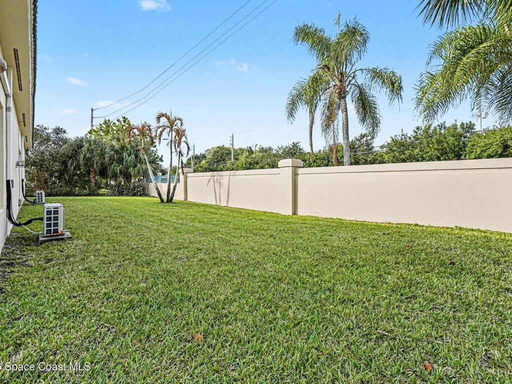 1690 Canterbury Drive, Indialantic, FL 32903