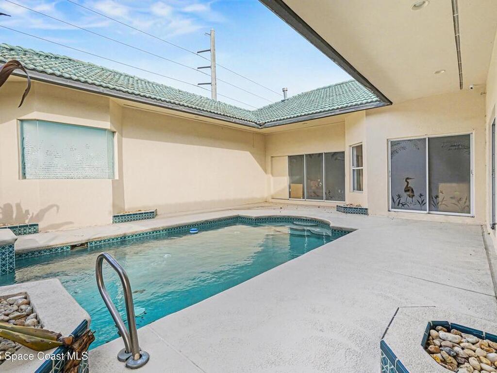 1690 Canterbury Drive, Indialantic, FL 32903