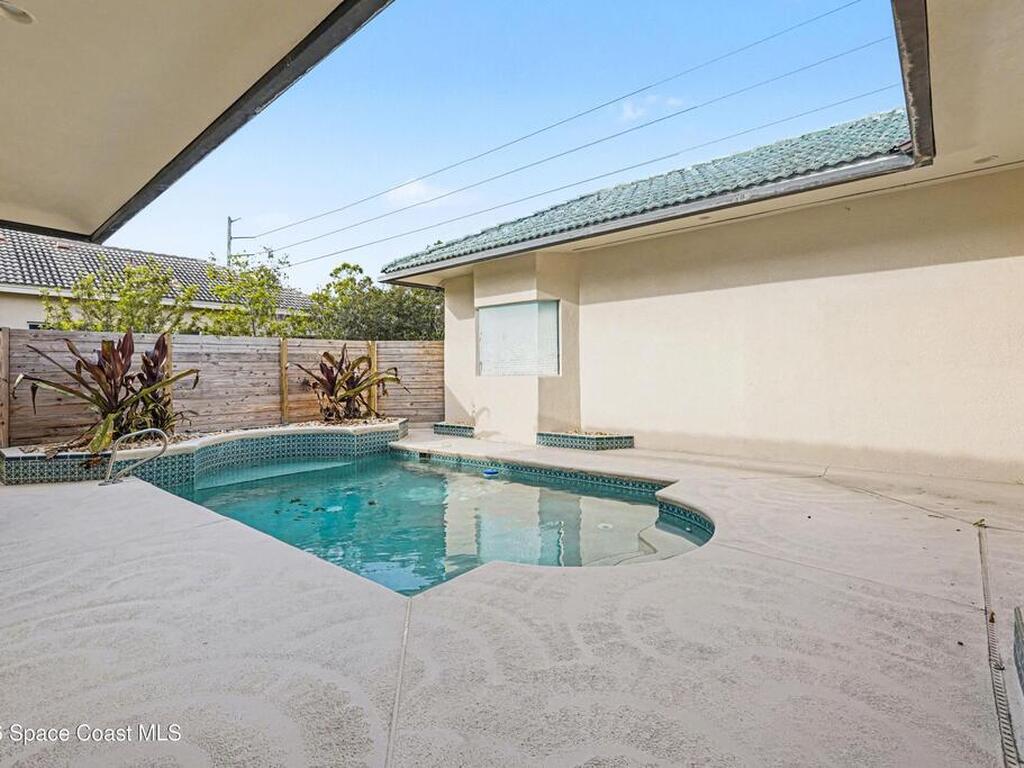 1690 Canterbury Drive, Indialantic, FL 32903