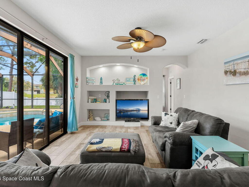 1383 Bent Palm Drive, Merritt Island, FL 32952