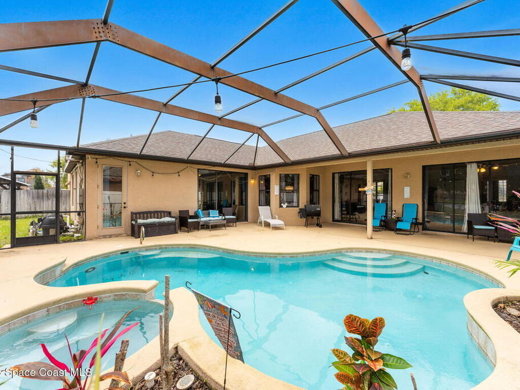 1383 Bent Palm Drive, Merritt Island, FL 32952
