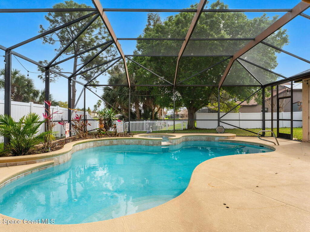 1383 Bent Palm Drive, Merritt Island, FL 32952