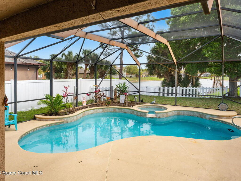 1383 Bent Palm Drive, Merritt Island, FL 32952