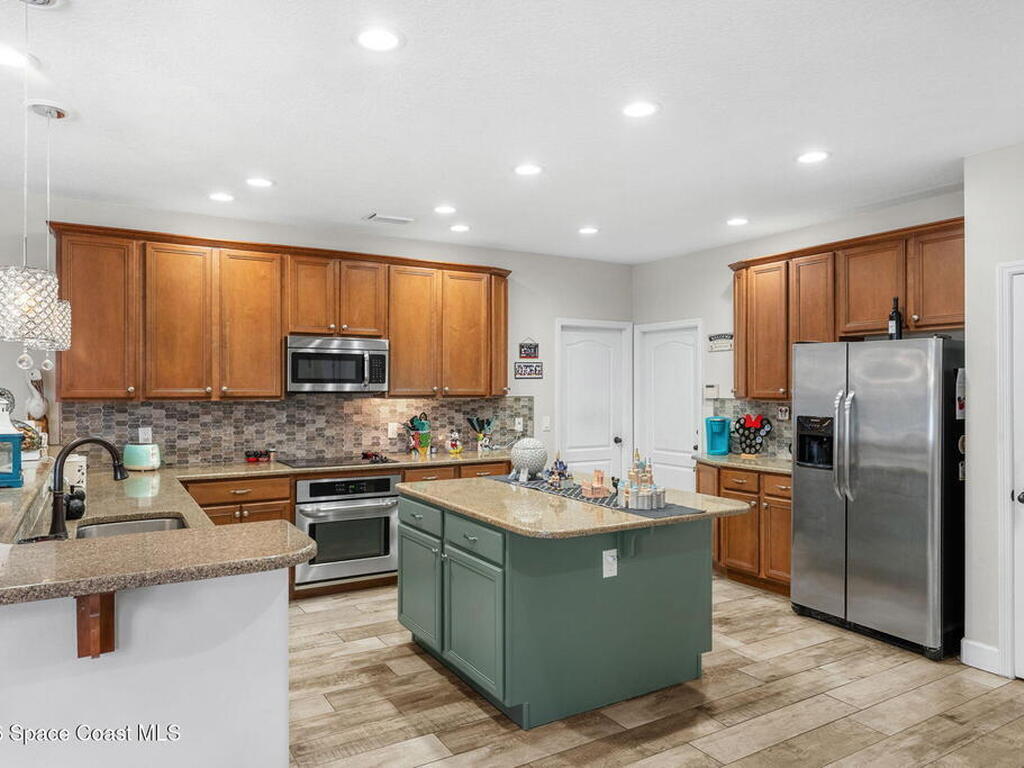 1383 Bent Palm Drive, Merritt Island, FL 32952