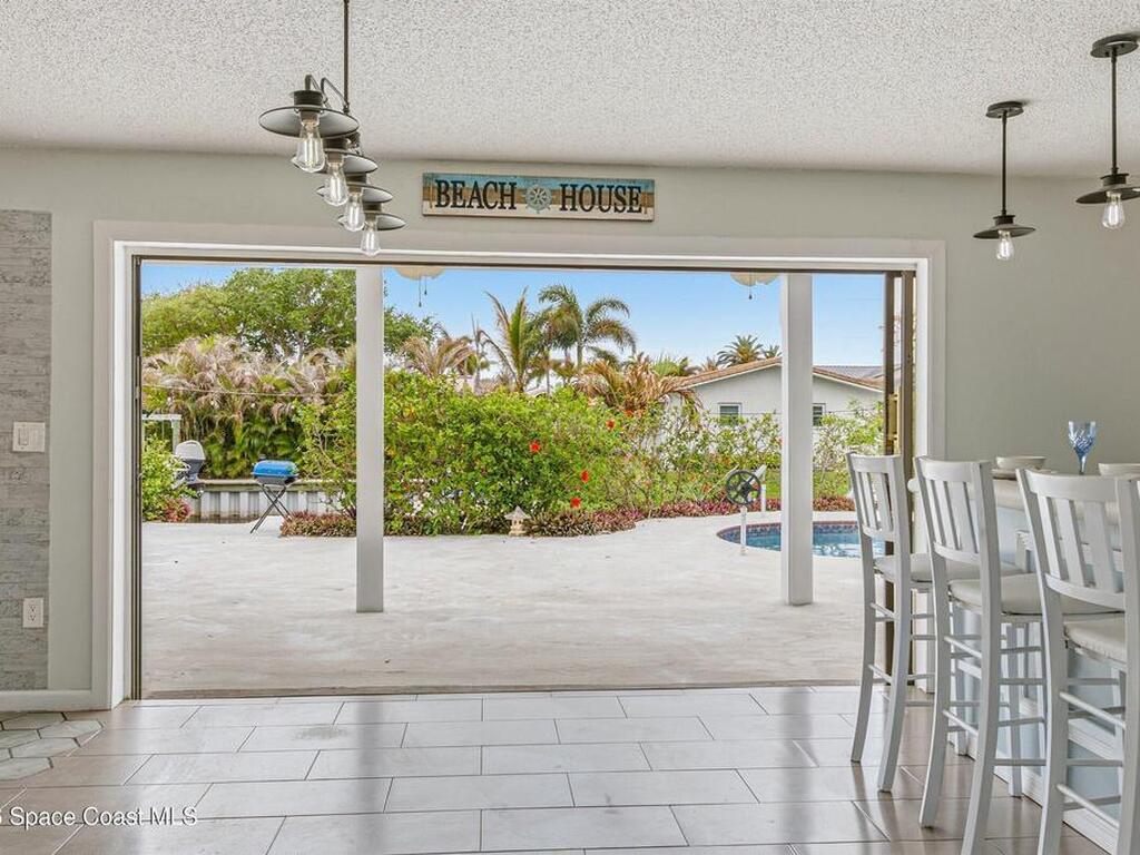 725 Puesta Del Sol Plaza, Indialantic, FL 32903