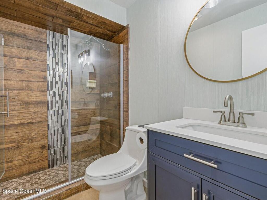 725 Puesta Del Sol Plaza, Indialantic, FL 32903