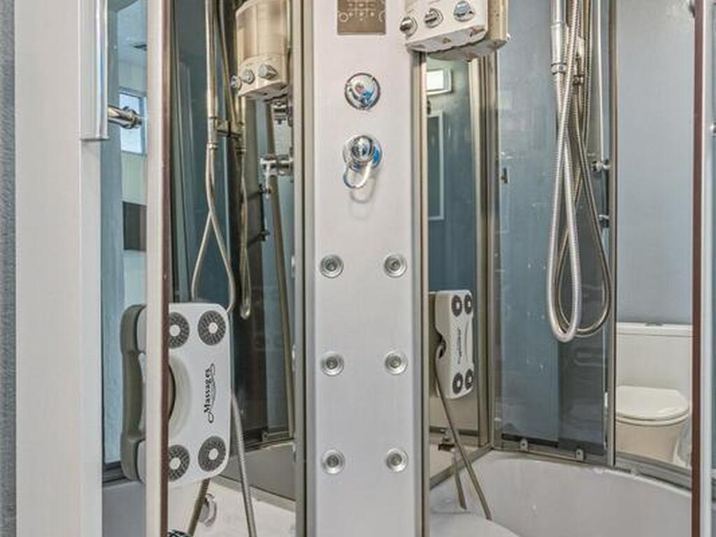 725 Puesta Del Sol Plaza, Indialantic, FL 32903