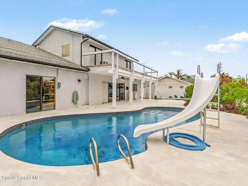 725 Puesta Del Sol Plaza, Indialantic, FL 32903