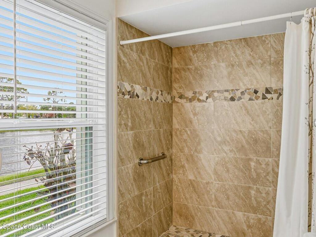 220 Bayhead Drive, Melbourne, FL 32940