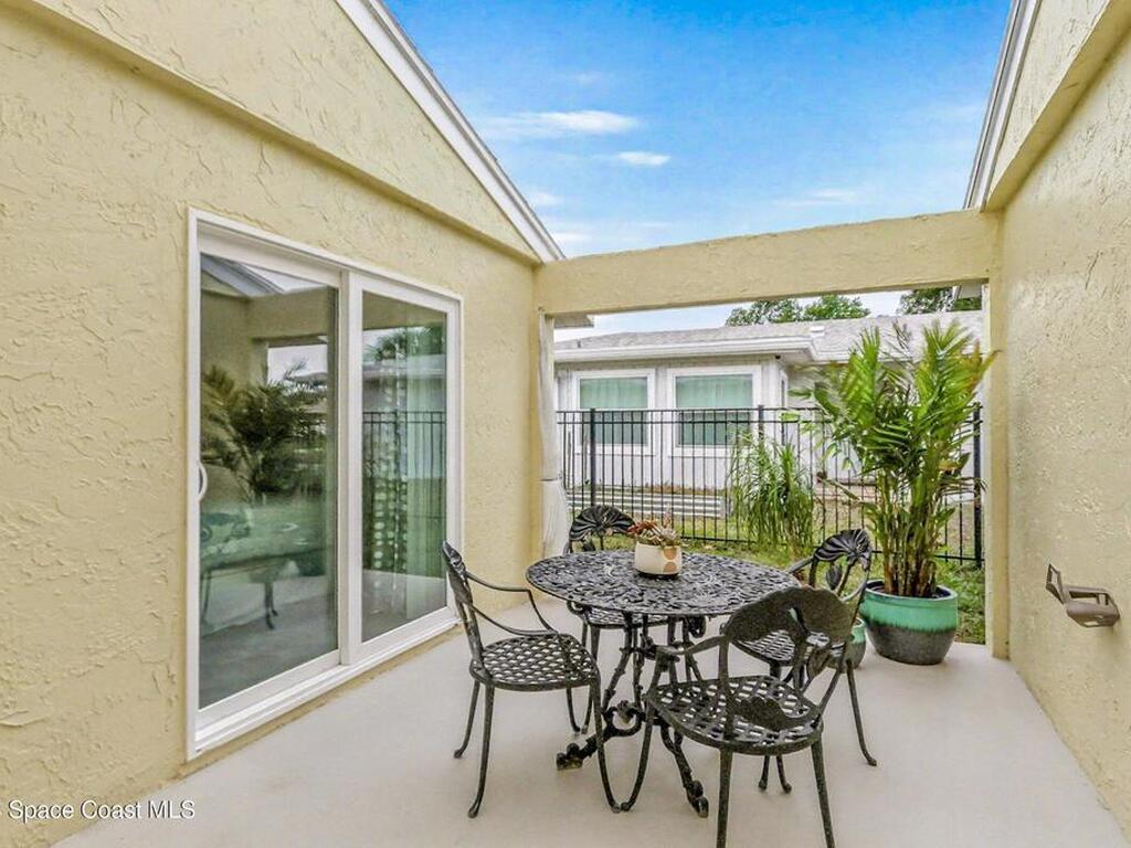 220 Bayhead Drive, Melbourne, FL 32940
