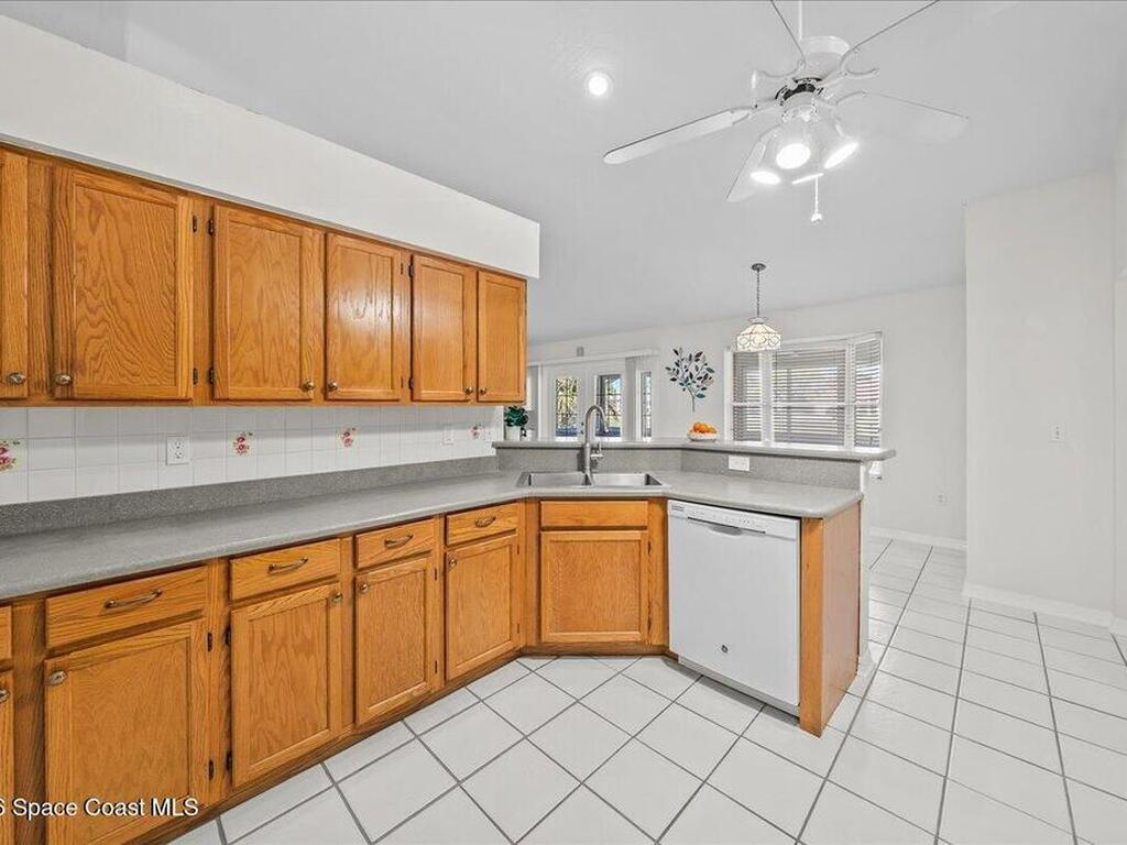 2093 Lionel Drive, Suntree, FL 32940