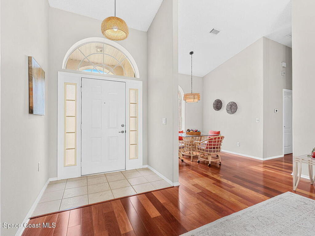 657 Sheridan Woods Drive, Melbourne, FL 32904