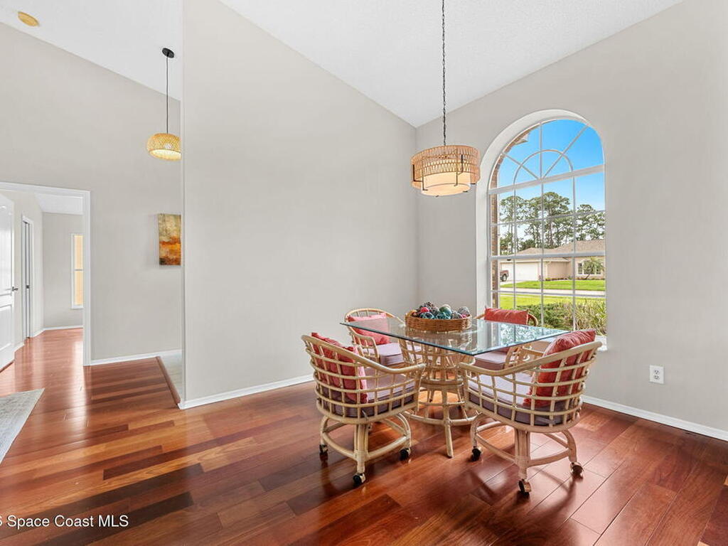 657 Sheridan Woods Drive, Melbourne, FL 32904