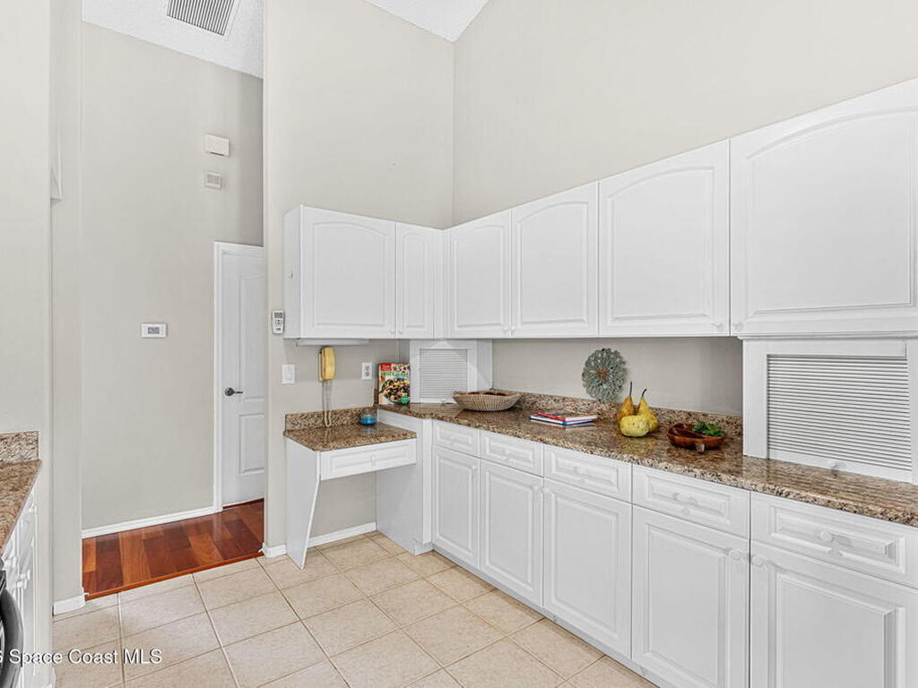 657 Sheridan Woods Drive, Melbourne, FL 32904