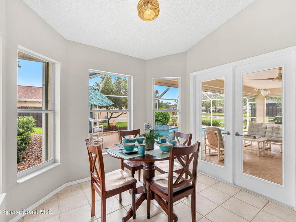 657 Sheridan Woods Drive, Melbourne, FL 32904