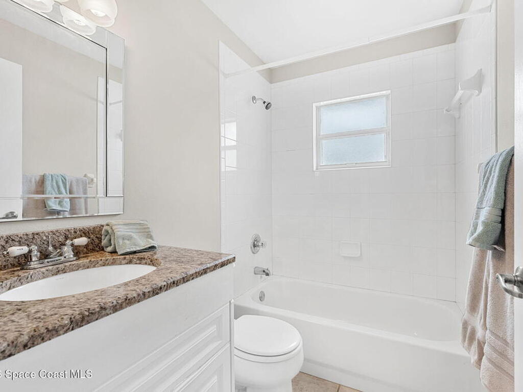 657 Sheridan Woods Drive, Melbourne, FL 32904