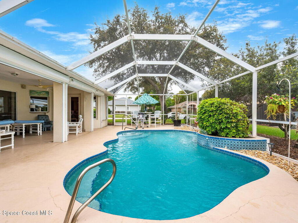 657 Sheridan Woods Drive, Melbourne, FL 32904