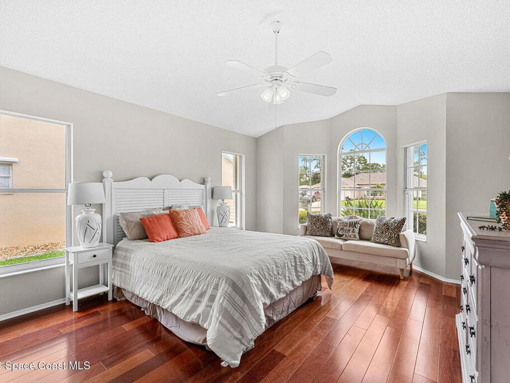 657 Sheridan Woods Drive, Melbourne, FL 32904