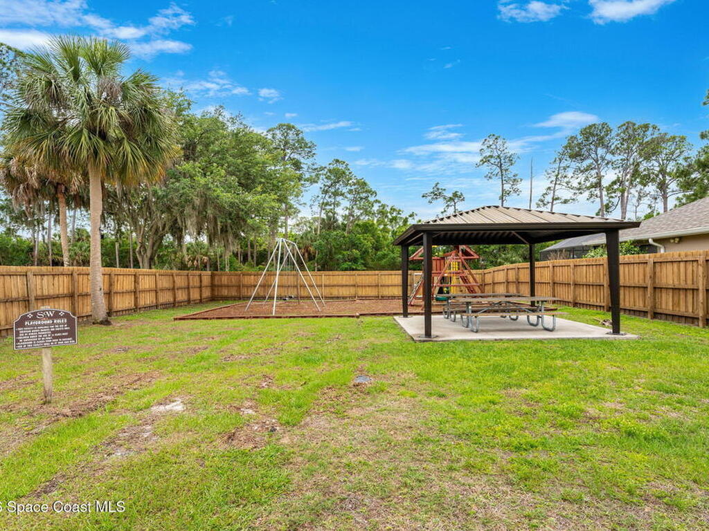 657 Sheridan Woods Drive, Melbourne, FL 32904