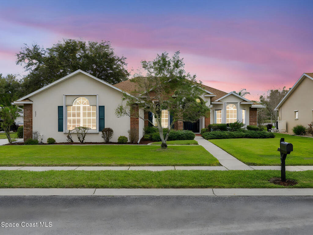 657 Sheridan Woods Drive, Melbourne, FL 32904