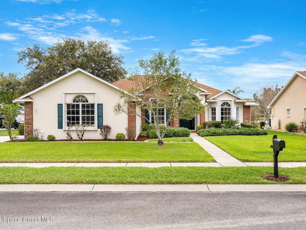657 Sheridan Woods Drive, Melbourne, FL 32904
