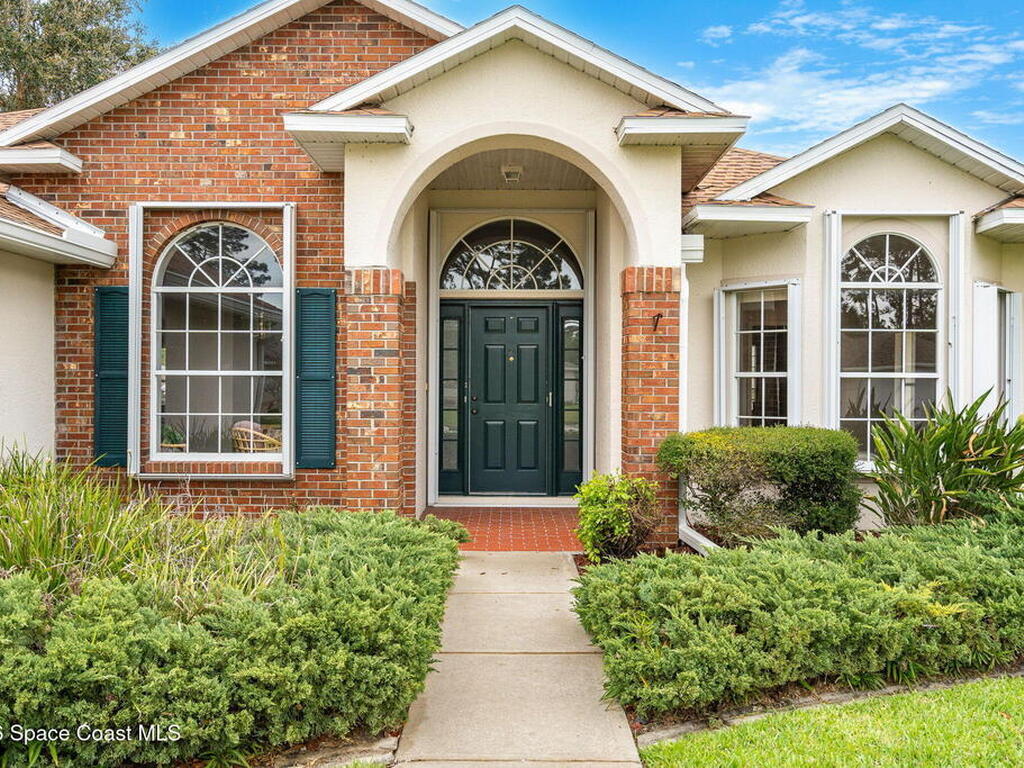 657 Sheridan Woods Drive, Melbourne, FL 32904