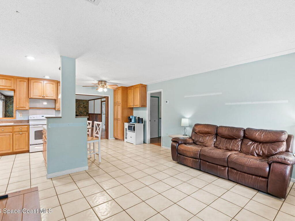5410 Quail Hollow Drive, Merritt Island, FL 32953