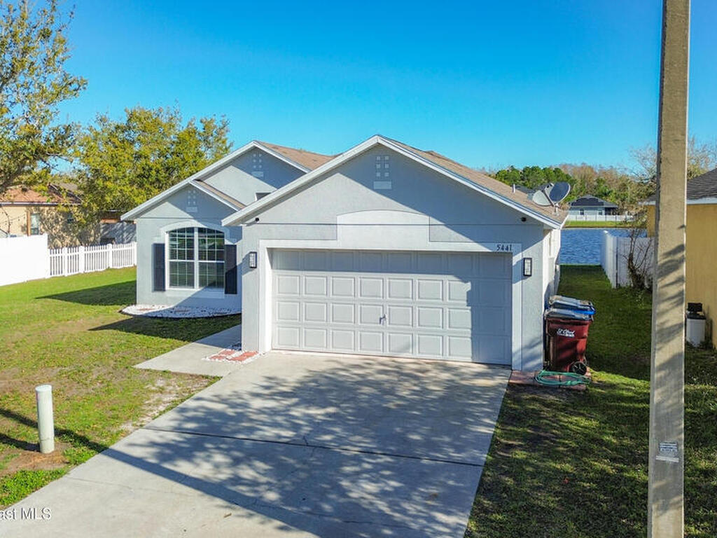 5441 Silver Thistle Lane, St. Cloud, FL 34772