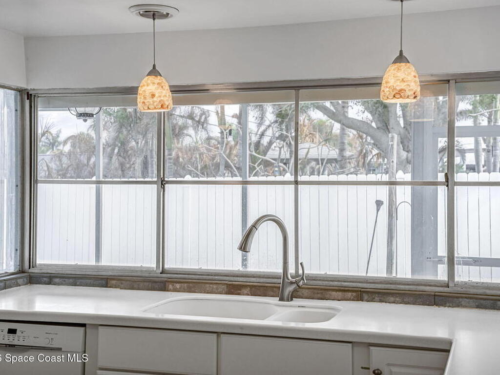 280 Lynn Avenue, Satellite Beach, FL 32937