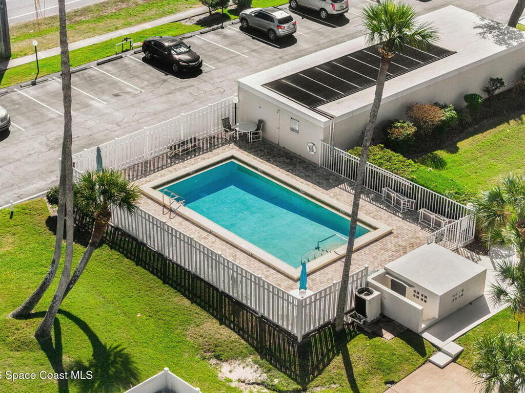 1595 N Atlantic Avenue, Cocoa Beach, FL 32931