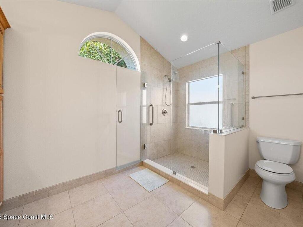 3112 Lago Vista Drive, Melbourne, FL 32940