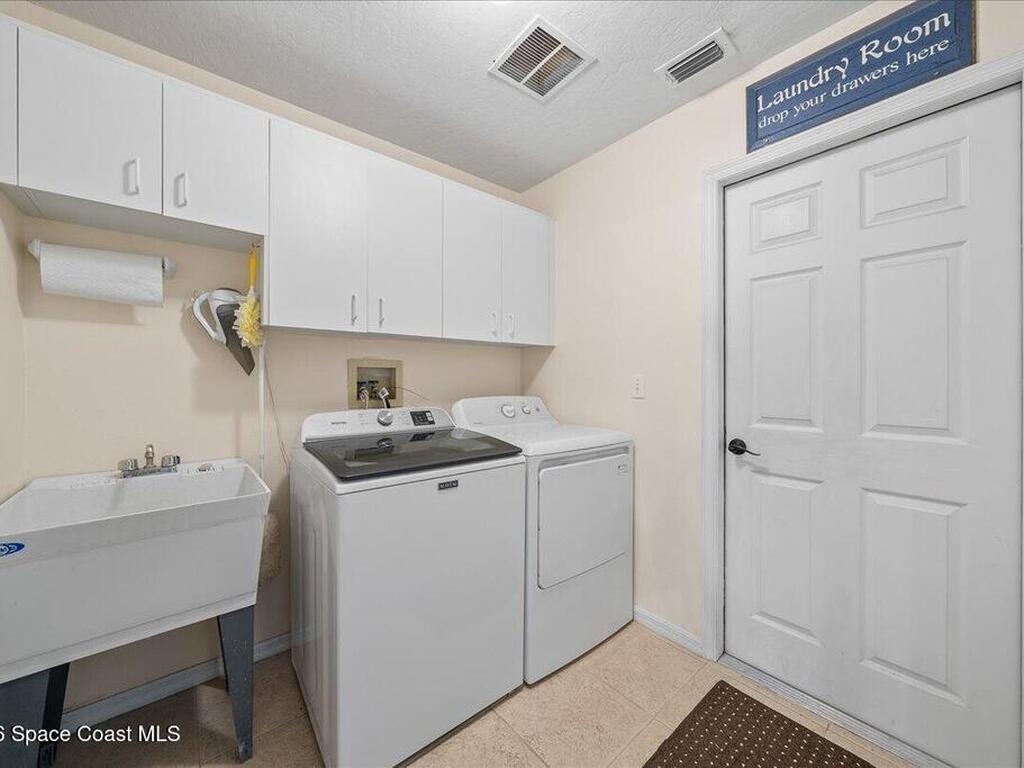 3112 Lago Vista Drive, Melbourne, FL 32940