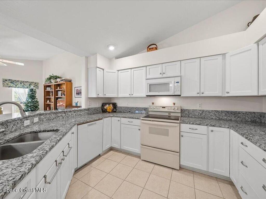 3112 Lago Vista Drive, Melbourne, FL 32940