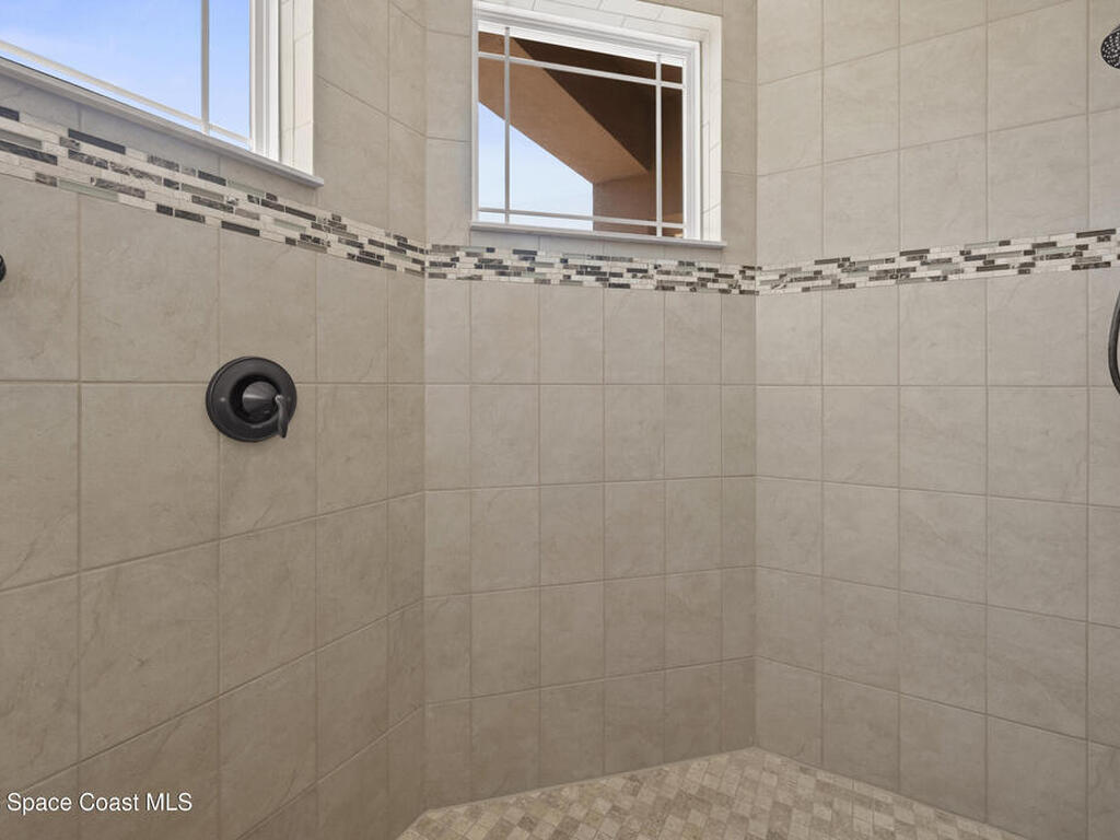 942 Casa Dolce Casa Circle, Rockledge, FL 32955