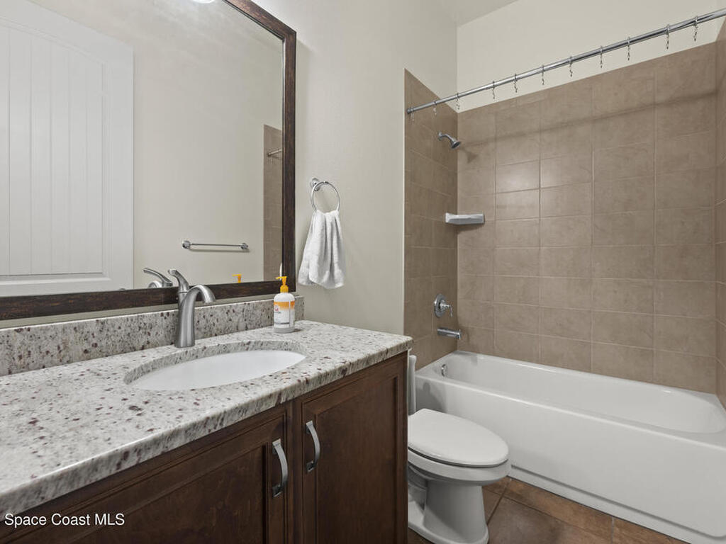 942 Casa Dolce Casa Circle, Rockledge, FL 32955