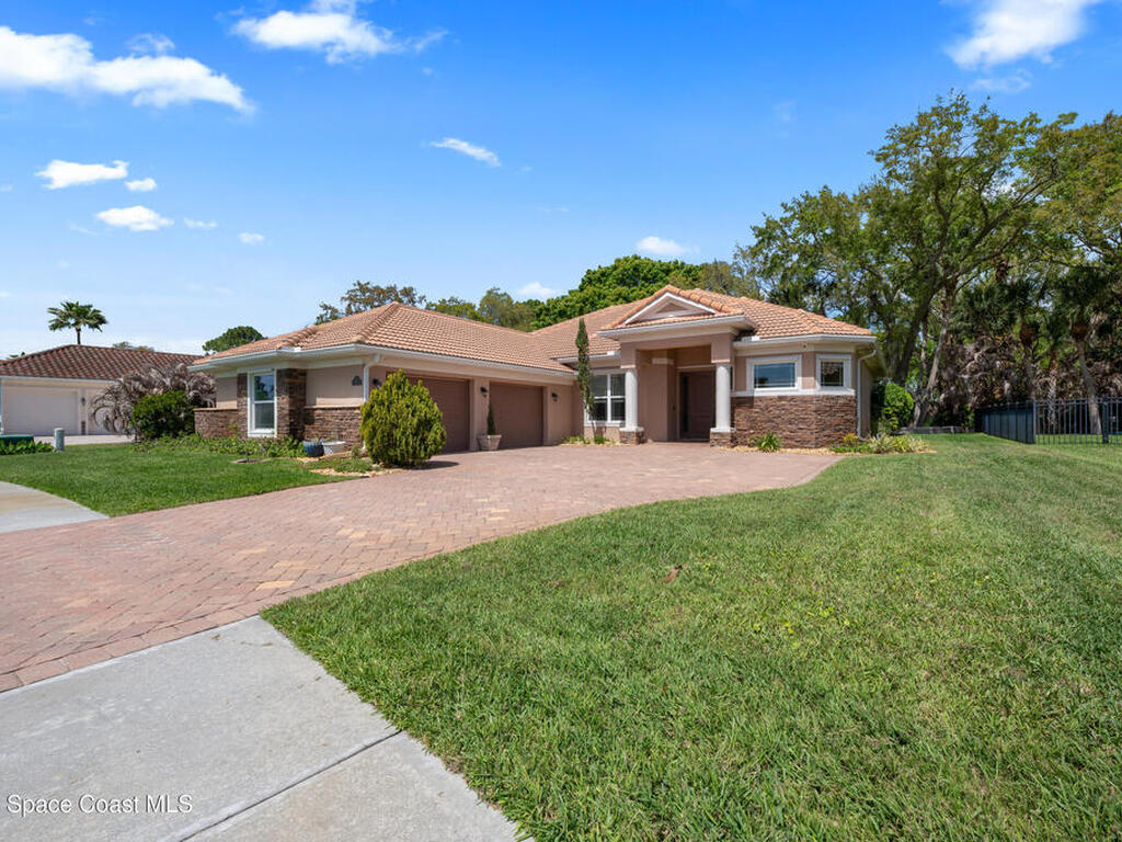 942 Casa Dolce Casa Circle, Rockledge, FL 32955