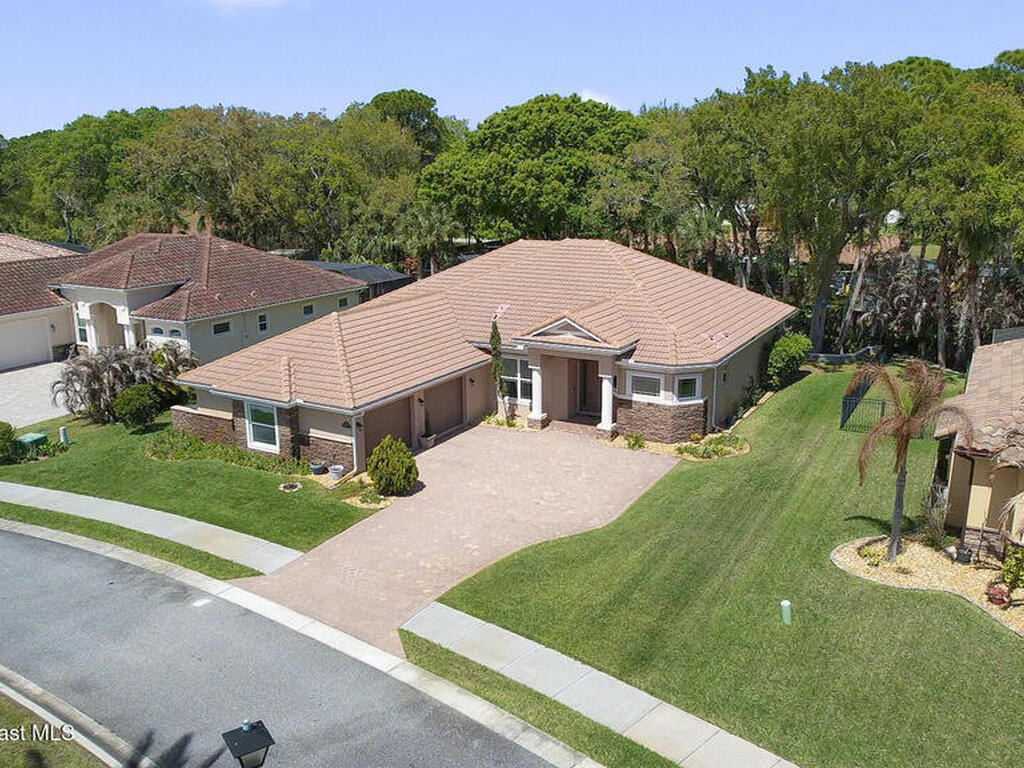 942 Casa Dolce Casa Circle, Rockledge, FL 32955